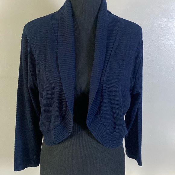 Maurices Navy Blue Cropped Open Front Cardigan Sweater 3/4 Sleeves Sz L NWT - Picture 1 of 6